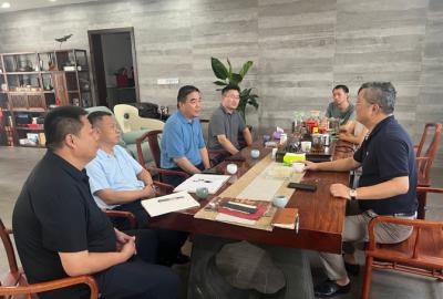 俊源石油总经理齐春晓带队到多家合作企业走访交流