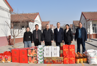 俊源石油到丁庄敬老院走访慰问